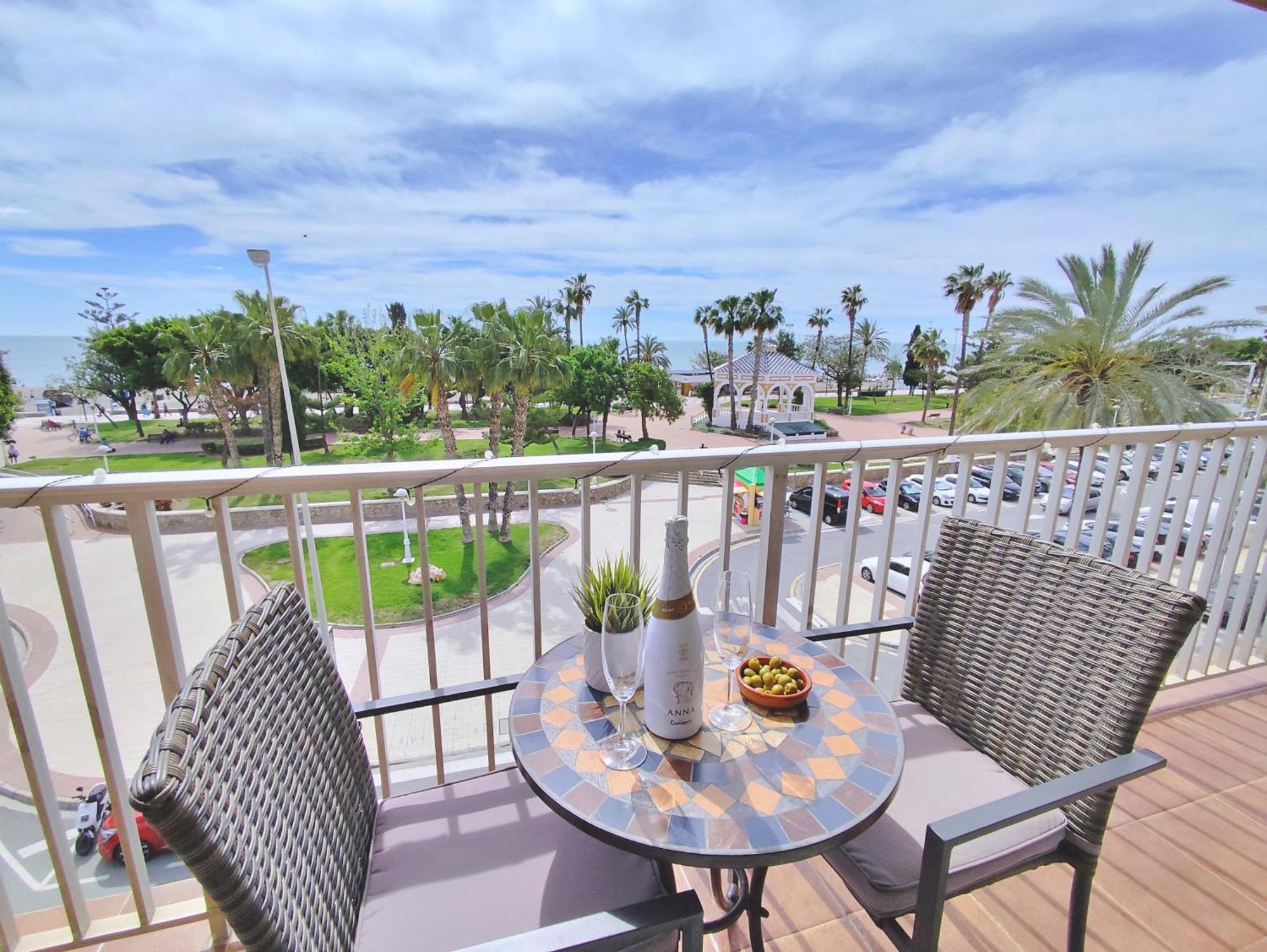 Apartamento El Nido Torre Del Mar Eksteriør billede
